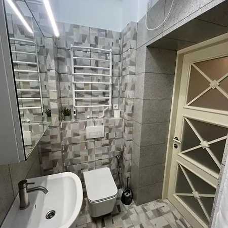 Metropolis On Pekarska 2 *