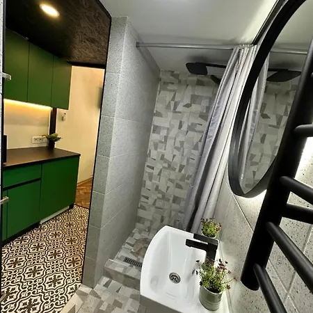 Metropolis On Pekarska 2