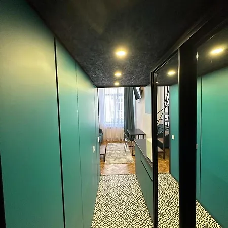 Metropolis On Pekarska 2 Apartment Lemberg