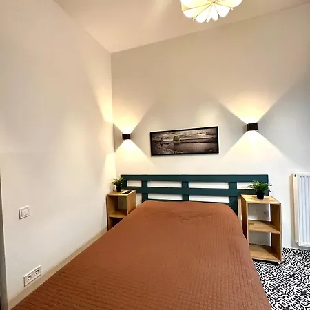 Metropolis On Pekarska 2 Apartment *