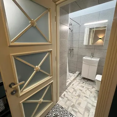 Metropolis On Pekarska 2 Apartment *