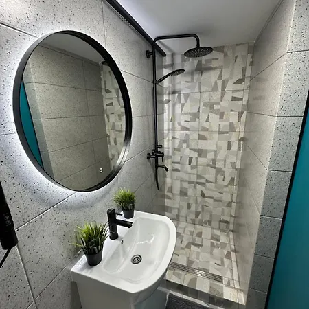 Metropolis On Pekarska 2 Apartment