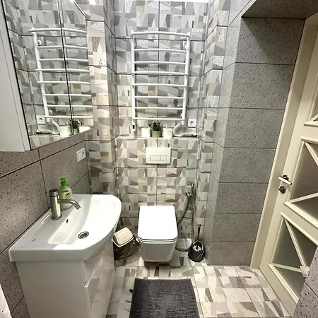 Metropolis On Pekarska 2 Apartment