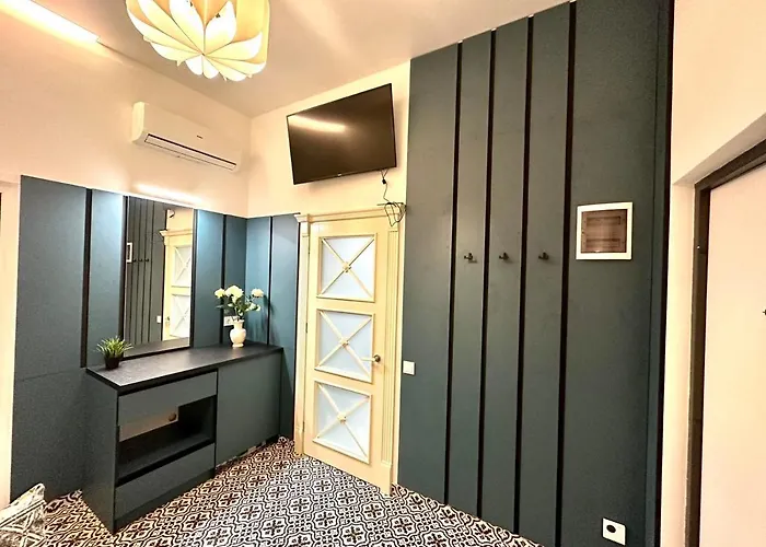 Metropolis On Pekarska 2